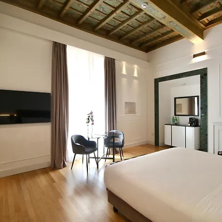 Palazzo Goldoni Condotti Collection