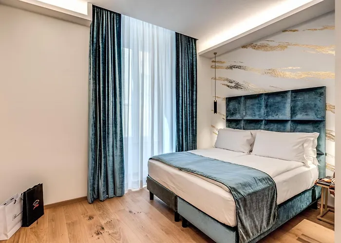 Palazzo Goldoni Condotti Collection 4*