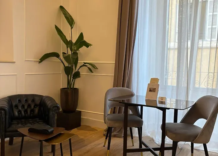 Konukevi Palazzo Goldoni Condotti Collection 4*