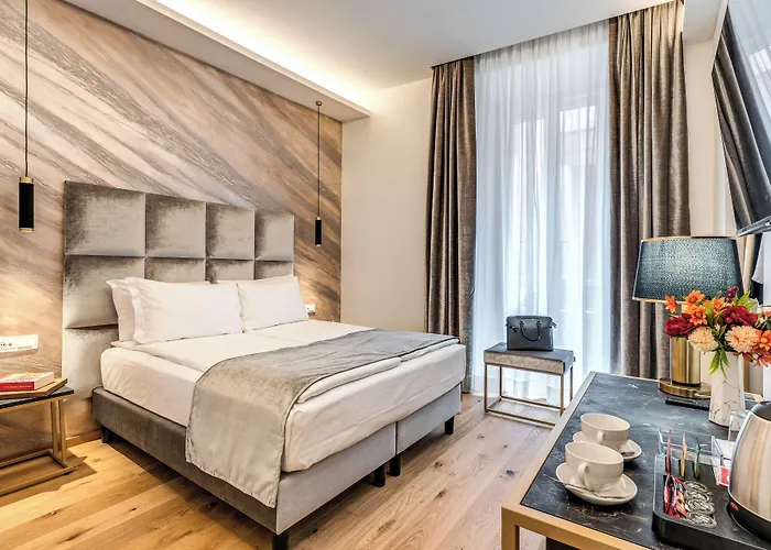 Guest house Palazzo Goldoni Condotti Collection 4*
