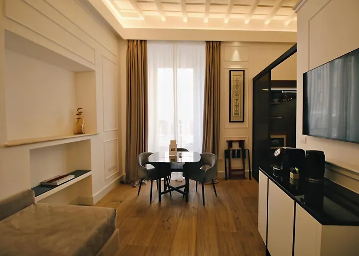 Palazzo Goldoni Condotti Collection Roma