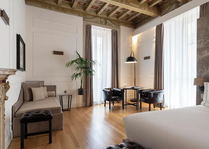 Palazzo Goldoni Condotti Collection