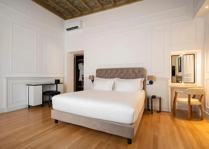 Palazzo Goldoni Condotti Collection 4*
